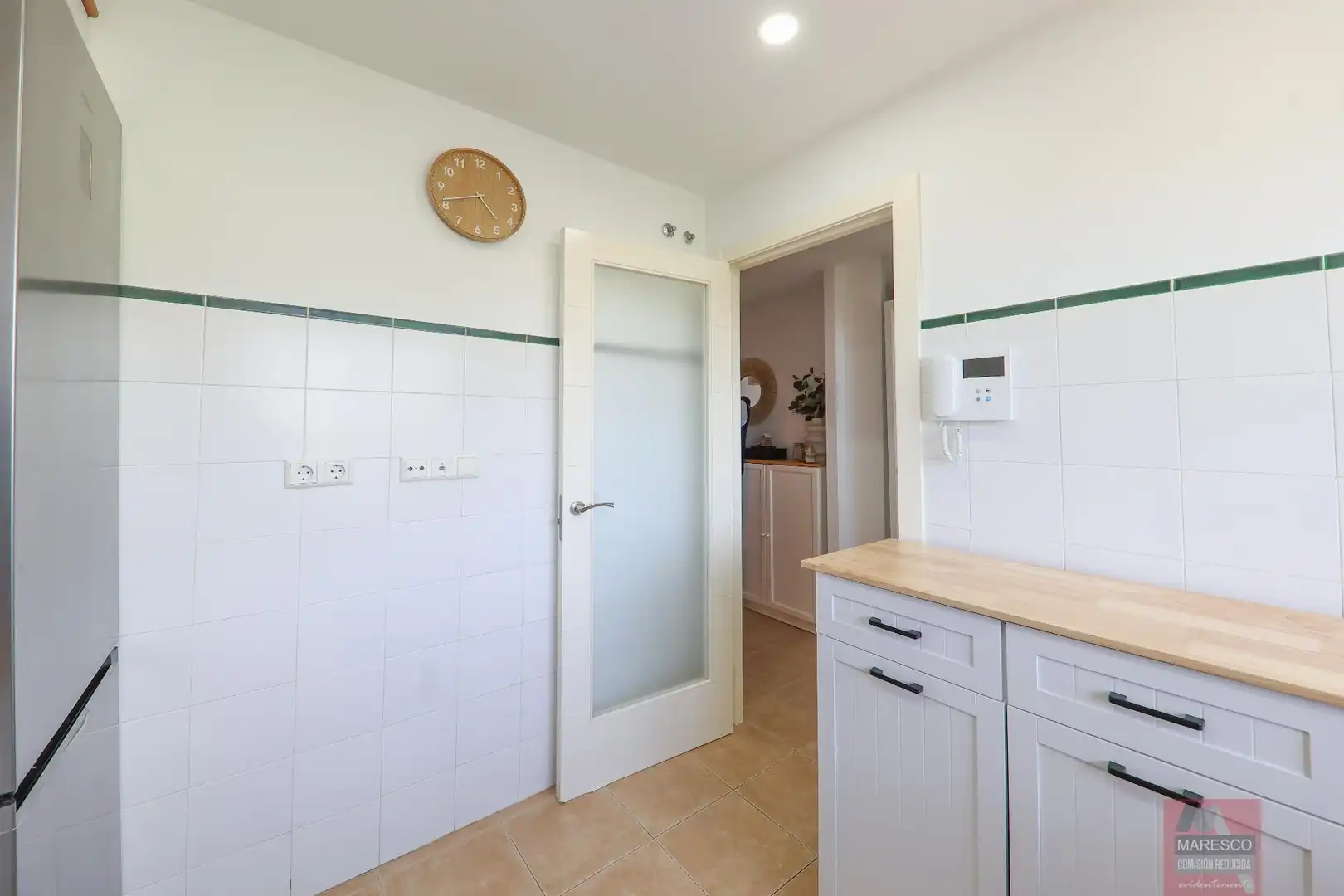 Küche von Einfamilien-Reihenhaus zum Verkauf in Mijas mit Klimaanlage, Terrasse und Abstellraum