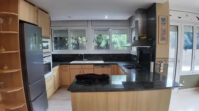 Chalet con piscina en venta en Torrelles de Llobregat, imagen 5