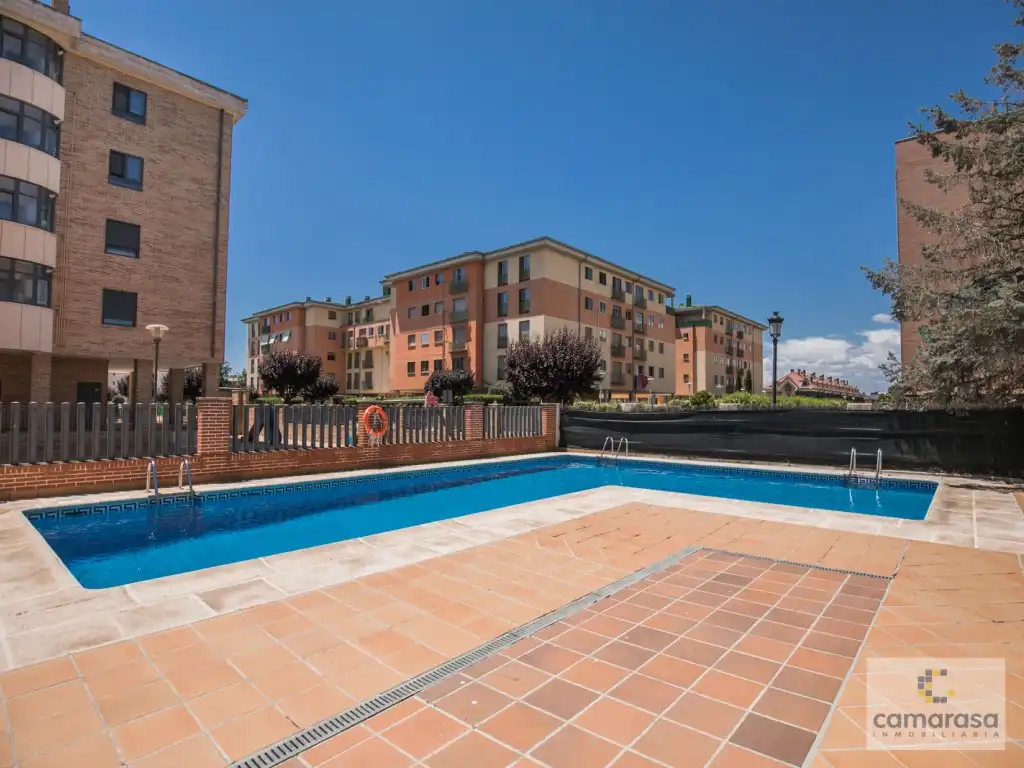Swimming pool of Flat for rent in Ávila  with Furnished