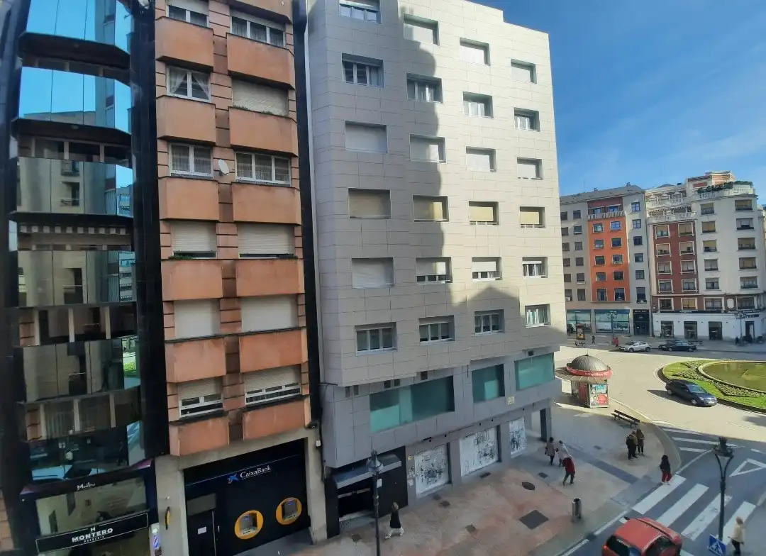 Oficina amb terrassa en venda a Calle Camino de Santiago 1, imagen 3