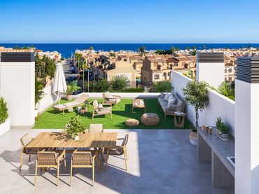 Penthouse with pool for sale in Playa de los Locos