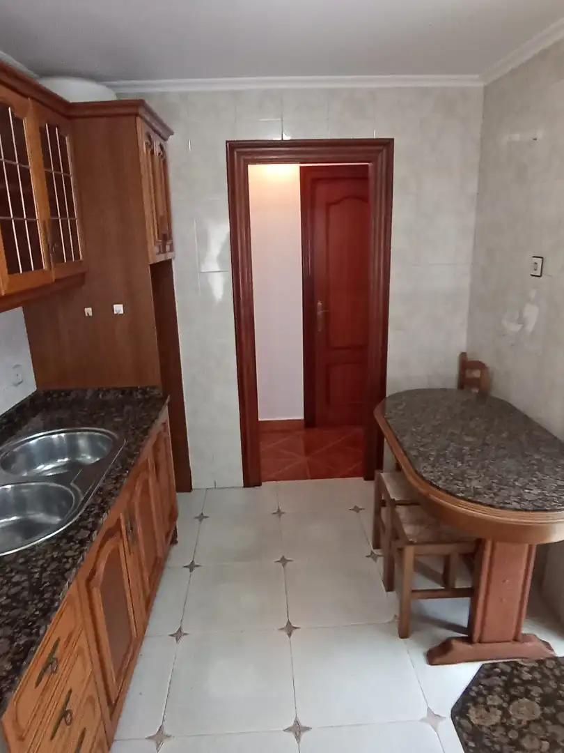 Cocina de Piso en venta en Gijón  con Calefacción y Terraza
