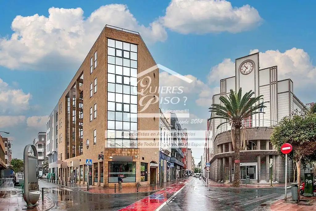 Office space with lift for sale in Calle Veintinueve de Abril