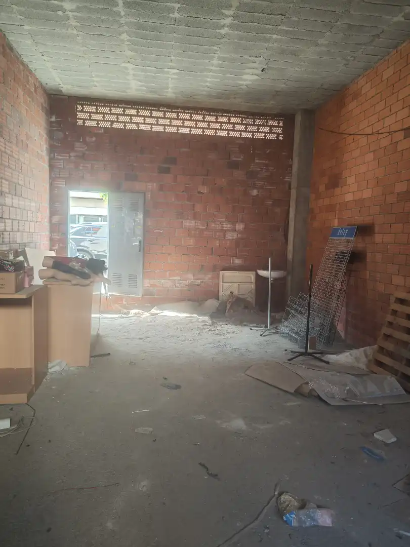Local comercial en venta en Bertamirans, imagen 4