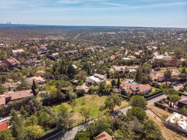 Terreno residencial en Venta en Calle Estanque, 12 en El Monte