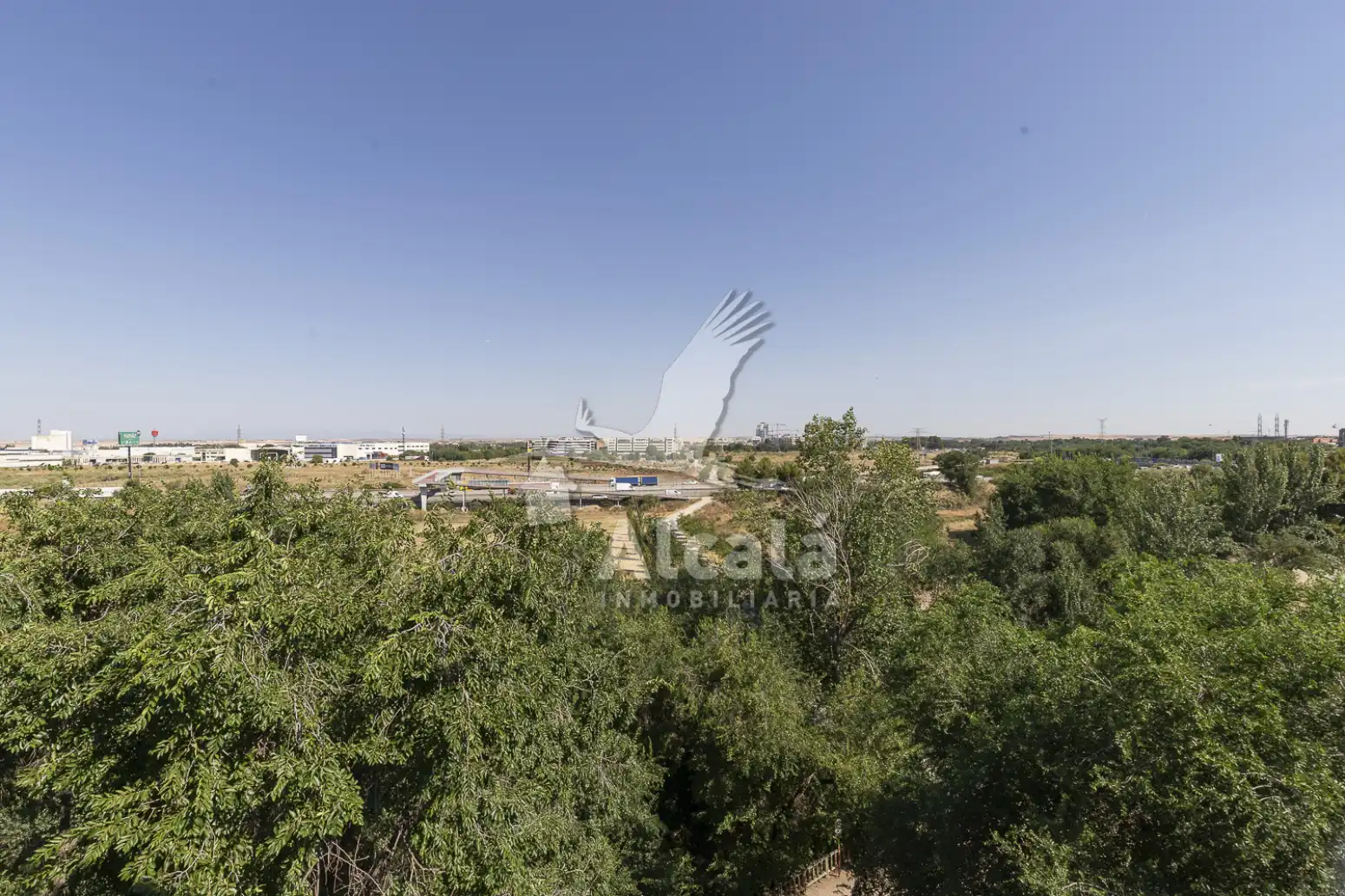 Piso en venta en Alcalá de Henares con Calefacción, Parquet y Terraza