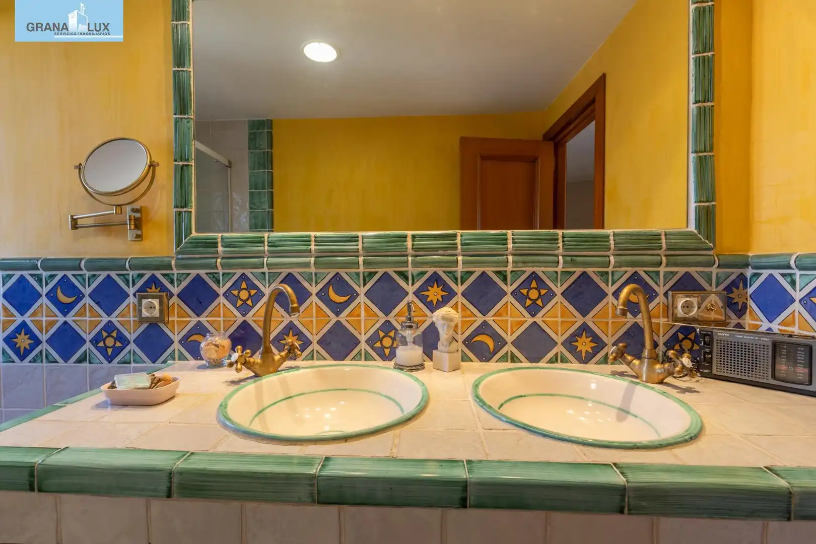 Badezimmer von Haus oder Chalet zum Verkauf in La Zubia mit Klimaanlage, Heizung und Gemeinschaftspool