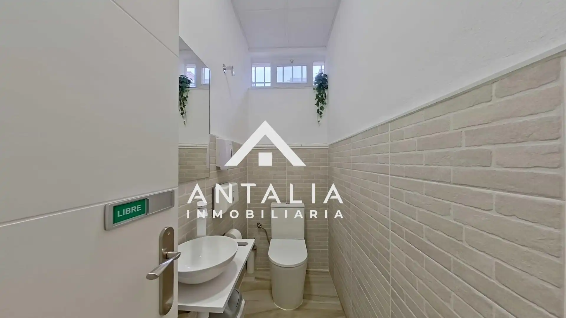 Oficina de alquiler en Nuevo Cáceres