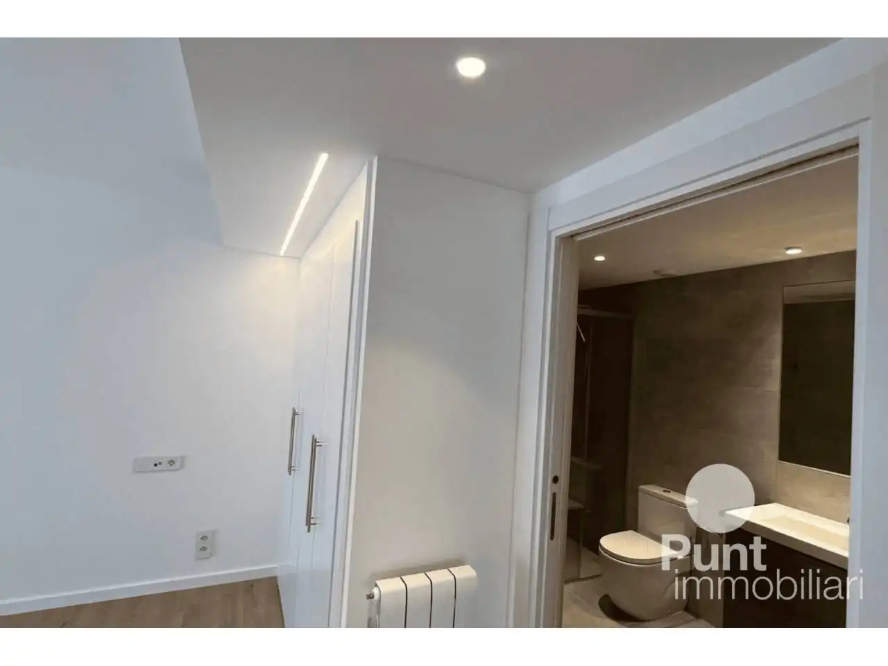 Badezimmer von Wohnung zur Miete in Premià de Dalt mit Klimaanlage, Heizung und Privatgarten