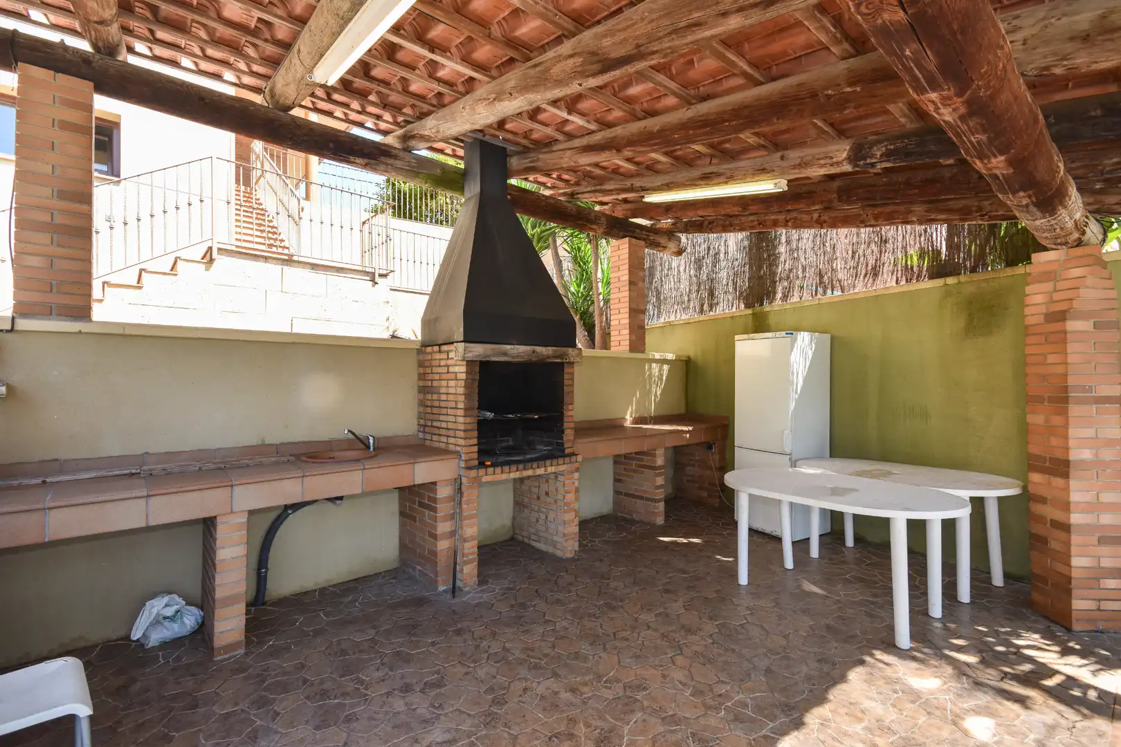 Terrassa de Casa o xalet en venda en Cubelles amb Aire condicionat, Calefacció i Jardí privat