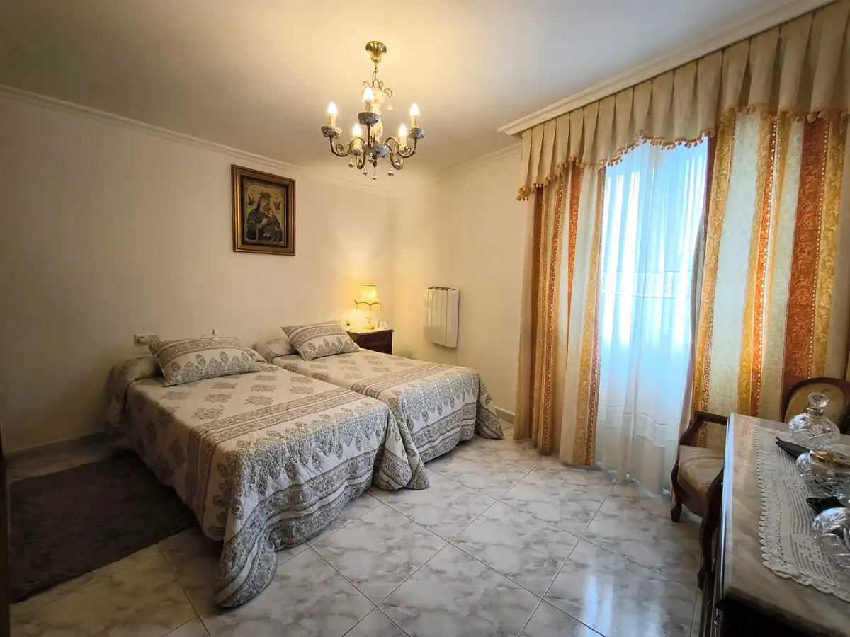 Bedroom of Houses for sale in Vilagarcía de Arousa  with Heating, Terrace and Storage room