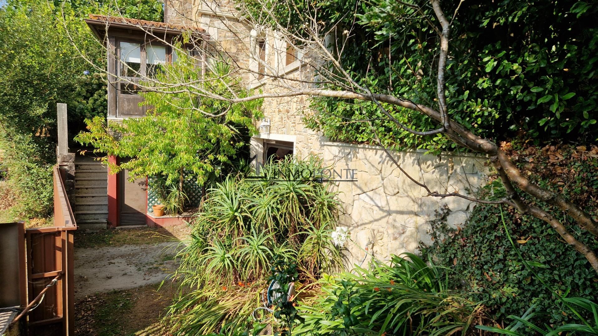 Jardí de Casa o xalet en venda en Meaño amb Jardí privat