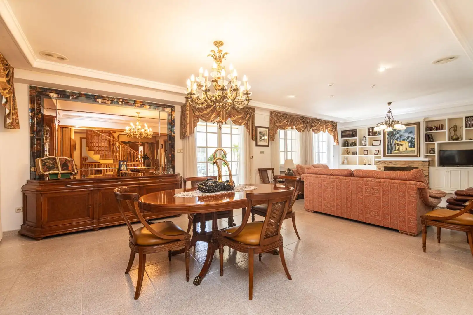 Comedor de Casa o chalet en venta en Elche / Elx con Jardín privado, Terraza y Piscina
