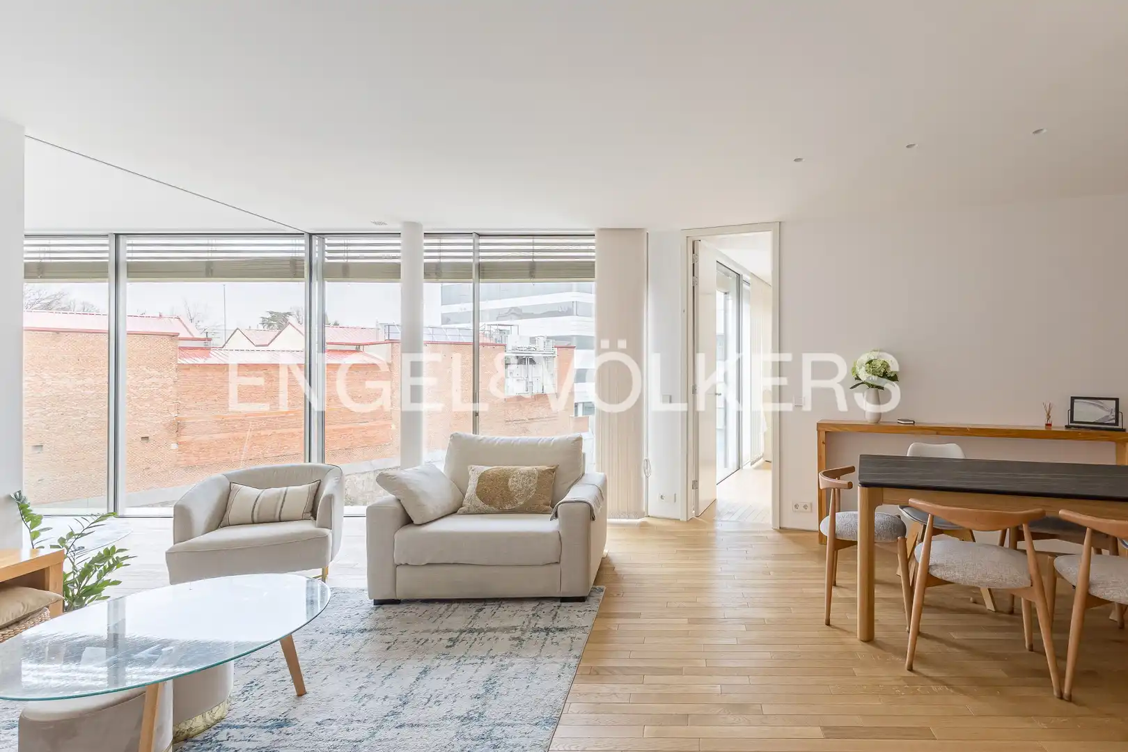 Wohnzimmer von Wohnung zum Verkauf in Madrid mit Klimaanlage, Heizung und Privatgarten