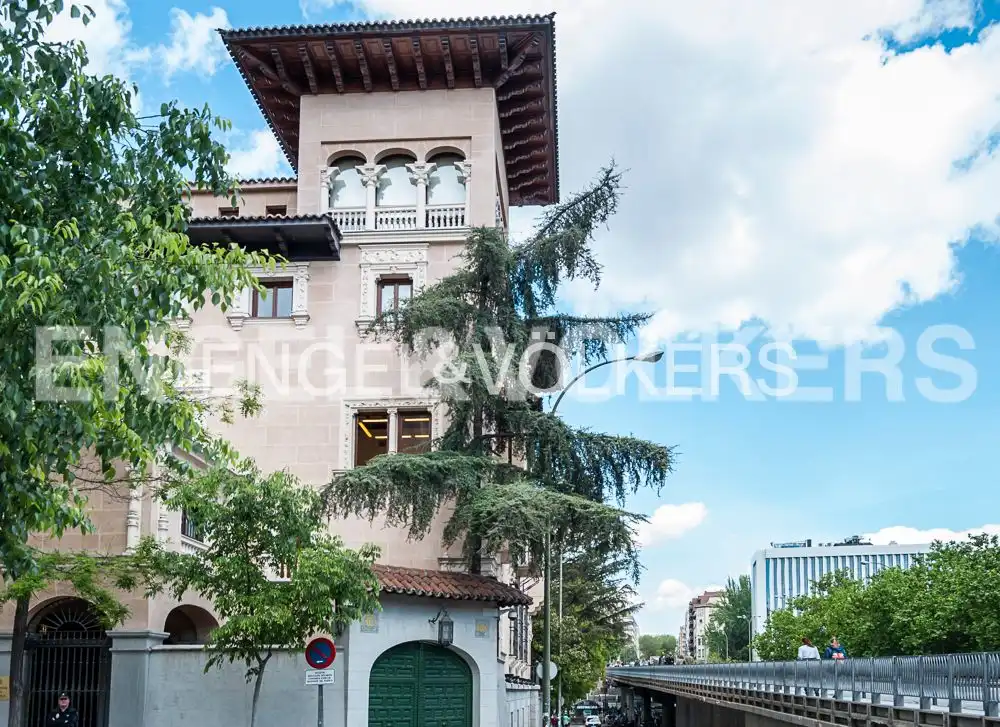 Außenansicht von Wohnung zum Verkauf in Madrid mit Heizung