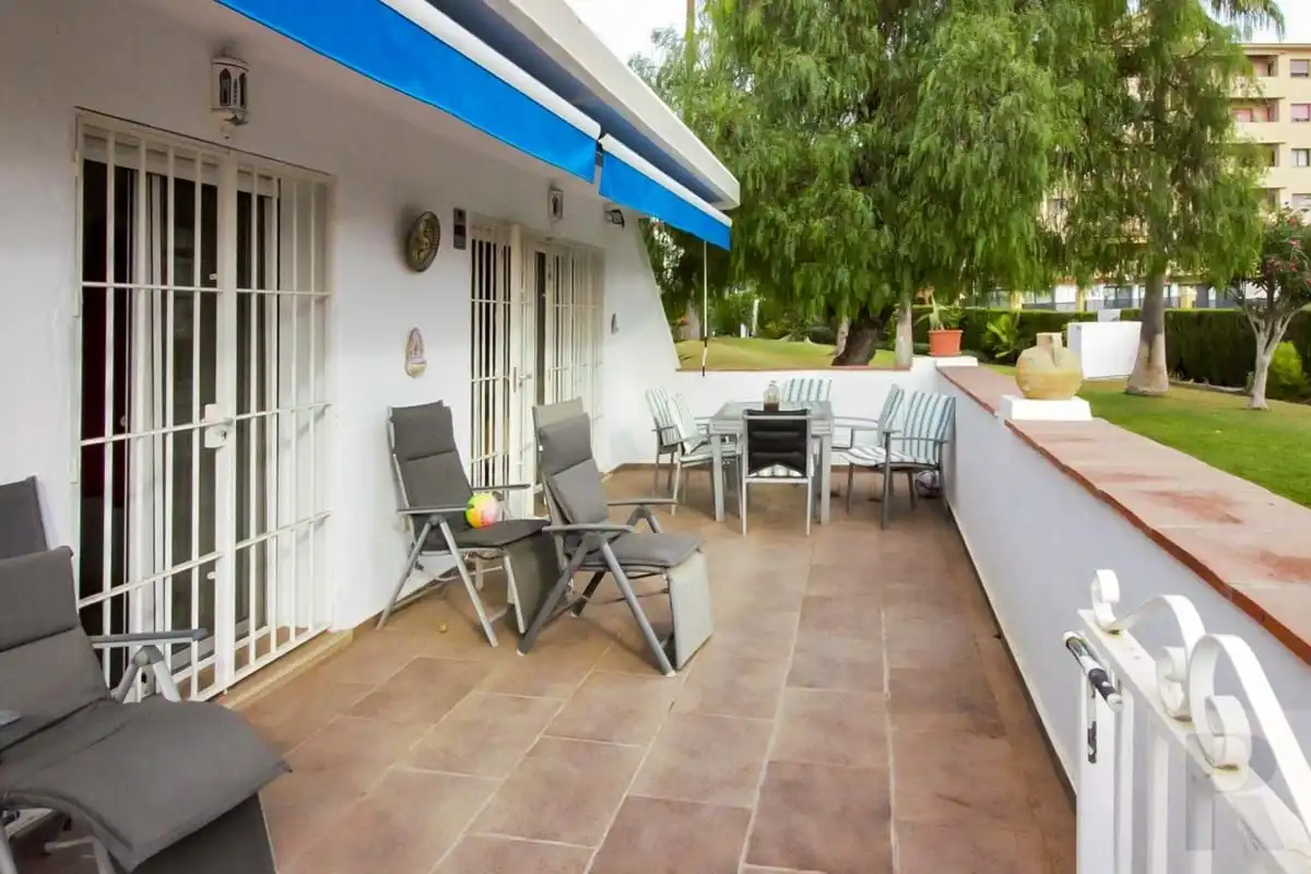 Wohnung zum Verkauf in Calle   LAS ACACIAS  (A) Es: Pl: Pt: CJTO SOL Y PAZ BL II, imagen 3
