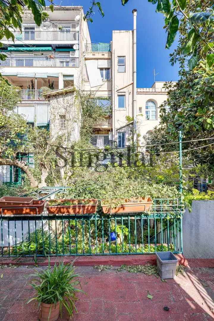 Terrassa de Edifici en venda en Barcelona