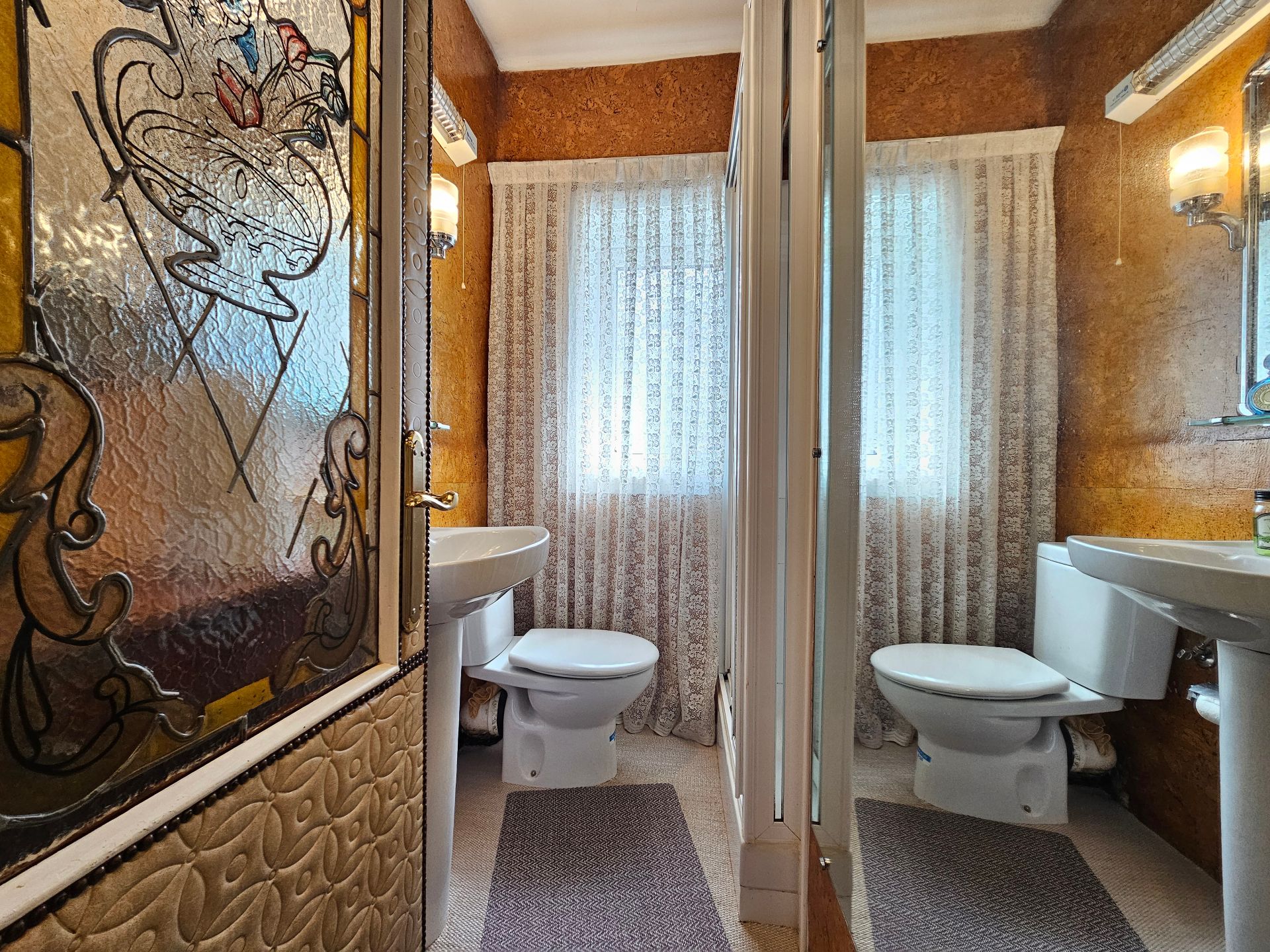 Bathroom of Flat for sale in Vitoria - Gasteiz  with Parquet flooring and Furnished
