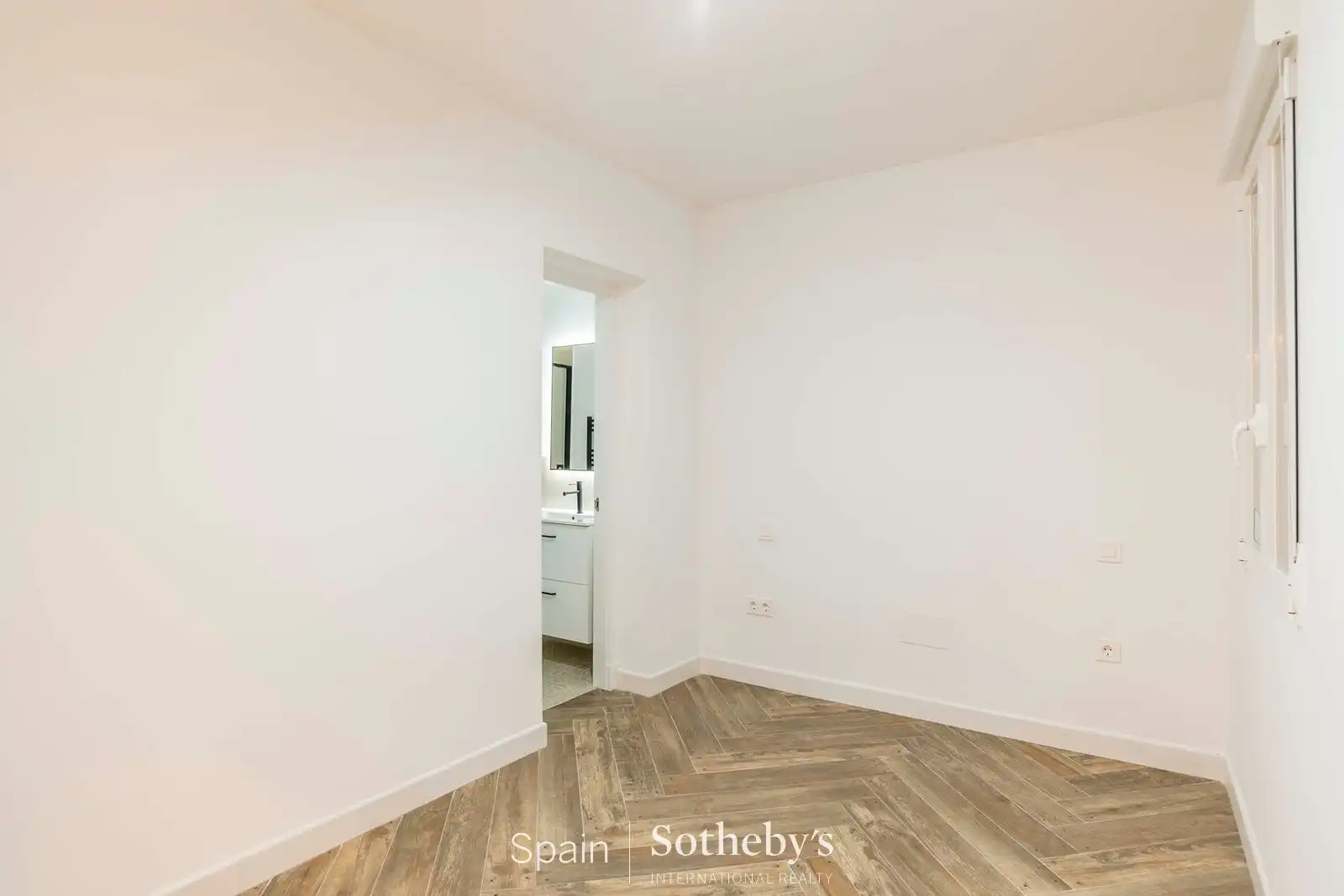 Apartments for sale in Calle de Benito Gutiérrez, Argüelles