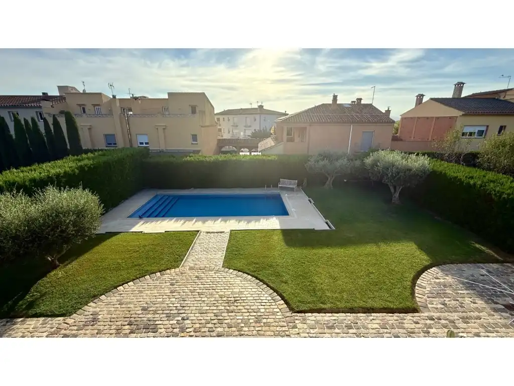 Casa in vendita a Avenida Cobla Rossinyols, imagen 3