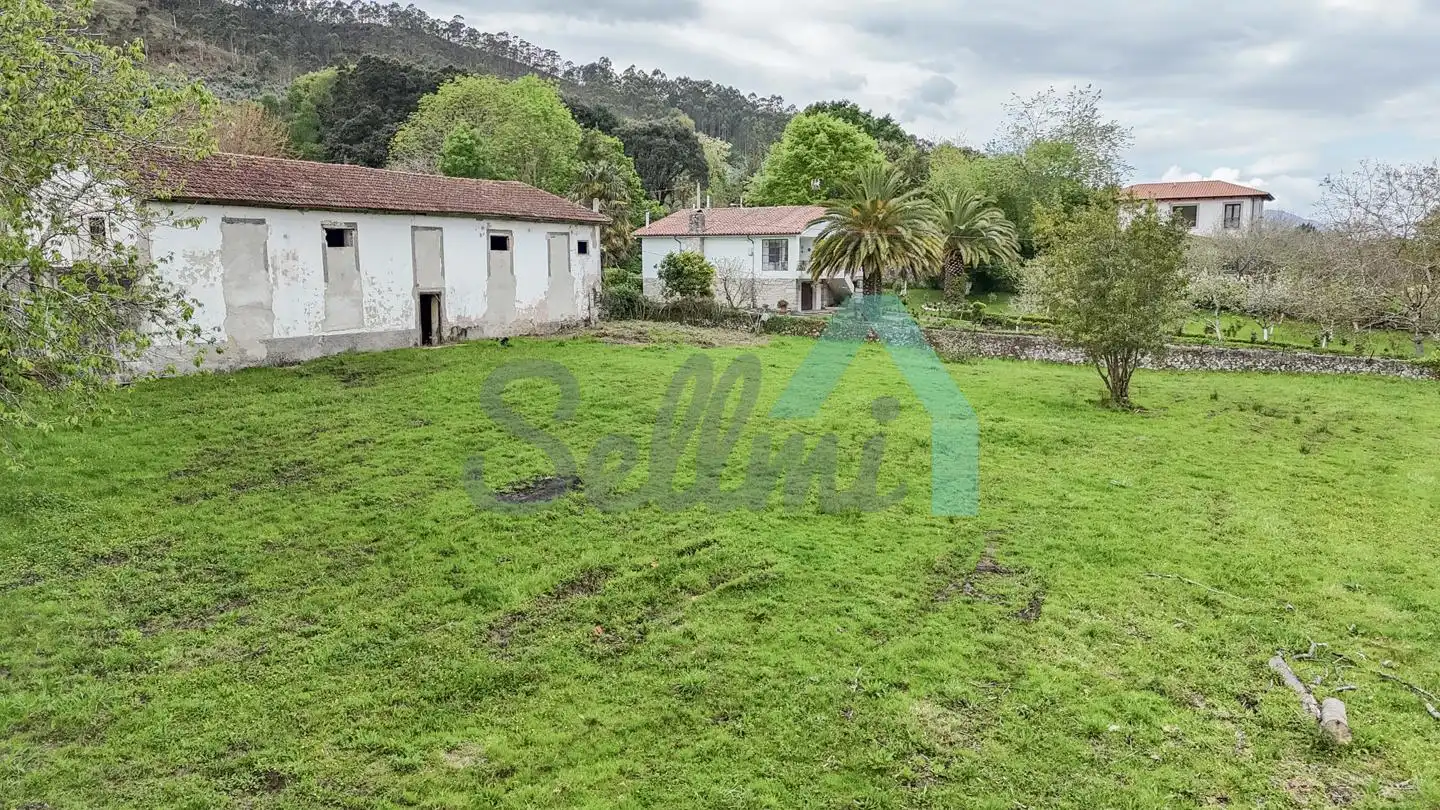Casa o chalet en venta en Llanes con Calefacción, Jardín privado y Parquet
