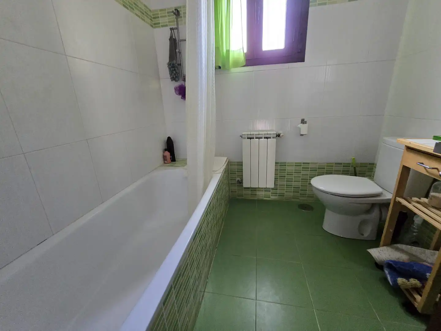Bany de Casa o xalet en venda en Chiloeches amb Calefacció, Jardí privat i Piscina