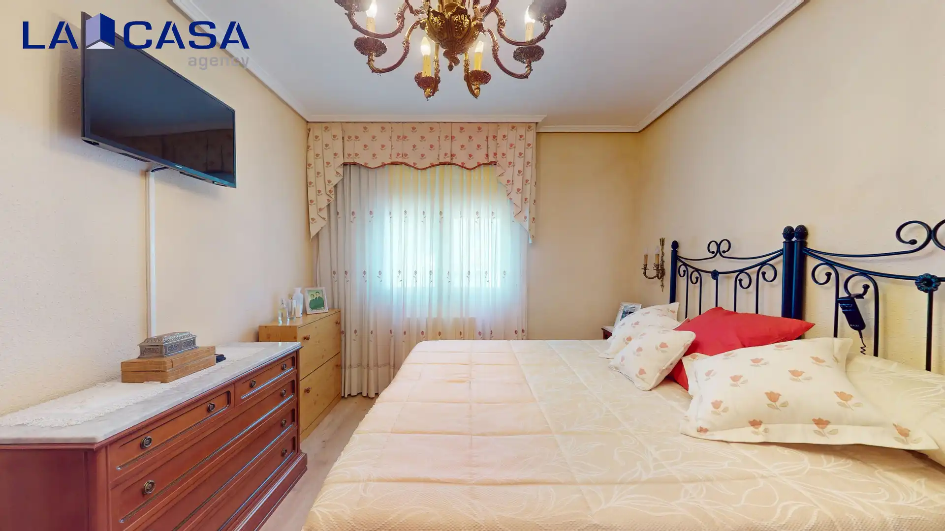 Habitación de Piso en venta en Bilbao  con Balcón