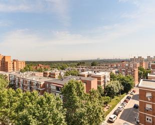 Vista exterior de Pis en venda en  Madrid Capital amb Calefacció, Terrassa i Moblat