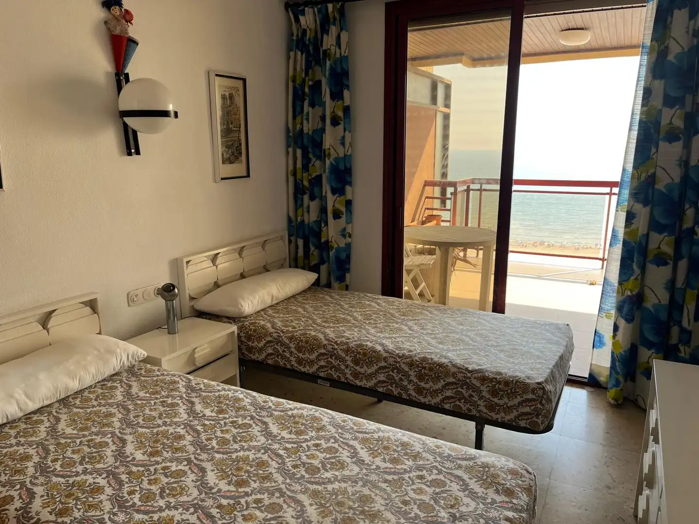 Habitación de Apartamento en venta en Gandia con Terraza, Amueblado y Piscina comunitaria