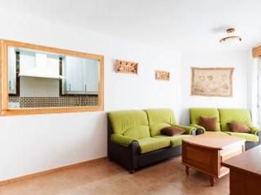 Apartamento con piscina en venta en Atlanterra playa 4