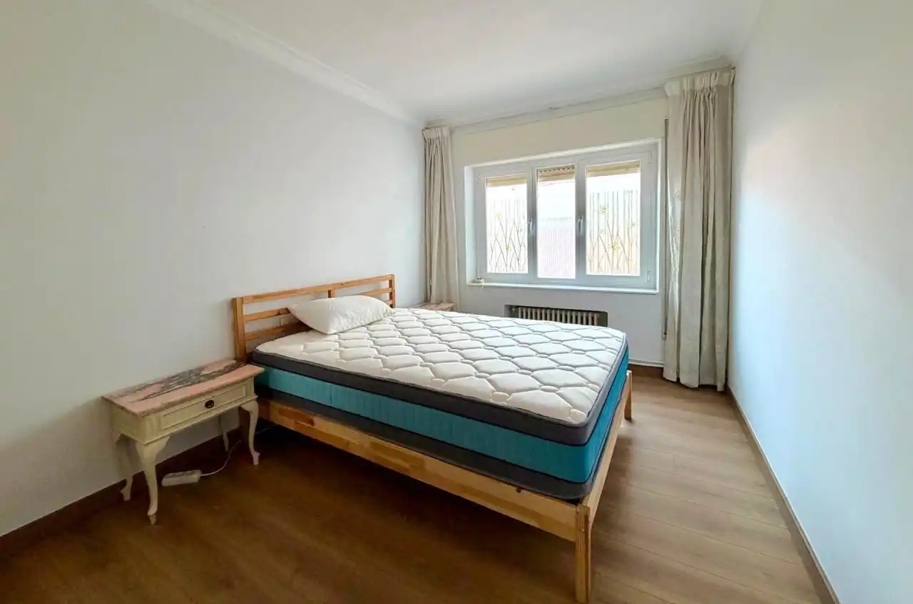 Habitación de Piso de alquiler en León Capital  con Calefacción, Terraza y Amueblado