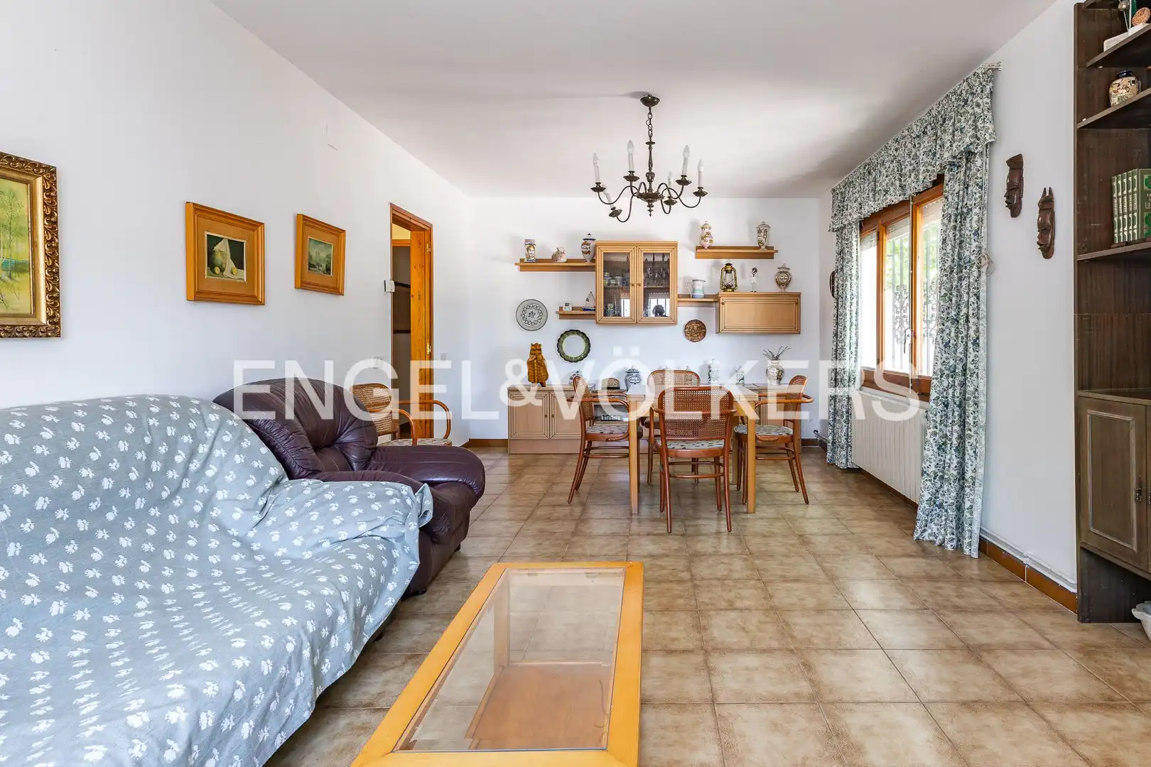 Sala d'estar de Casa o xalet en venda en Lliçà de Vall amb Calefacció i Jardí privat