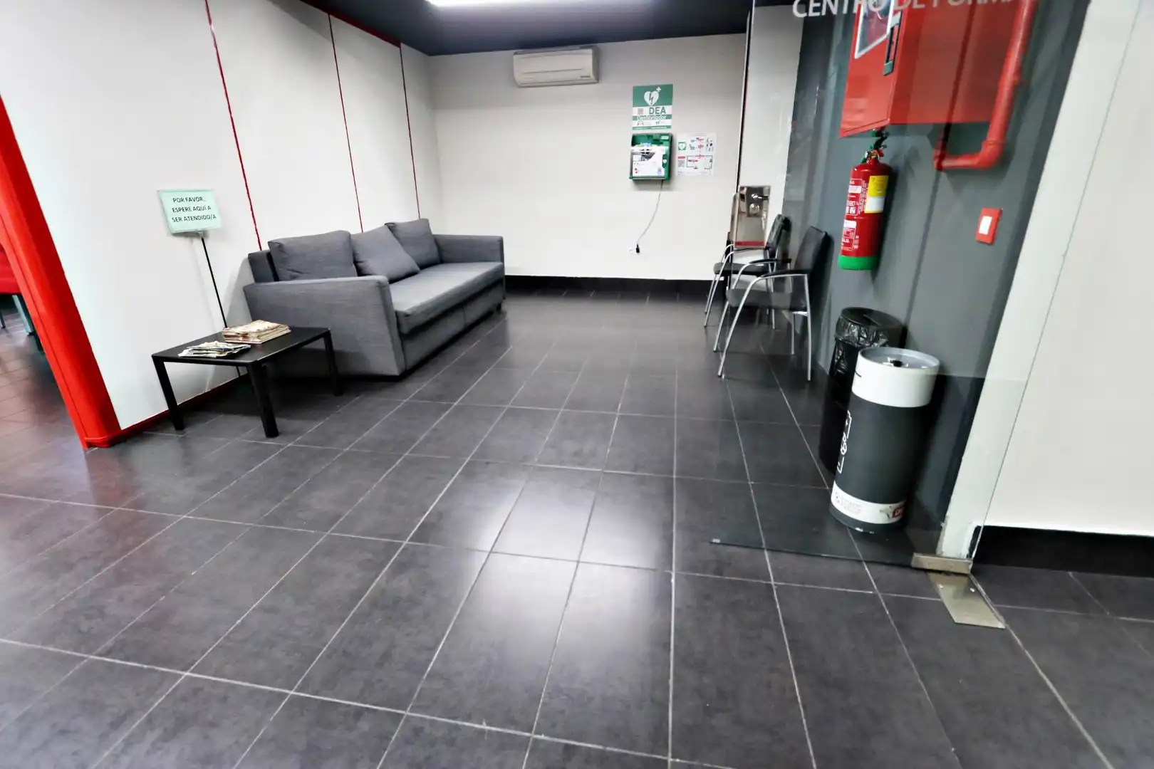 Local comercial de lloguer a Calle Ramon y Cajal, imagen 3