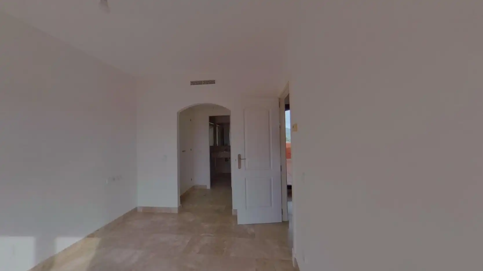 Ático en venta en Estepona con Trastero y Piscina