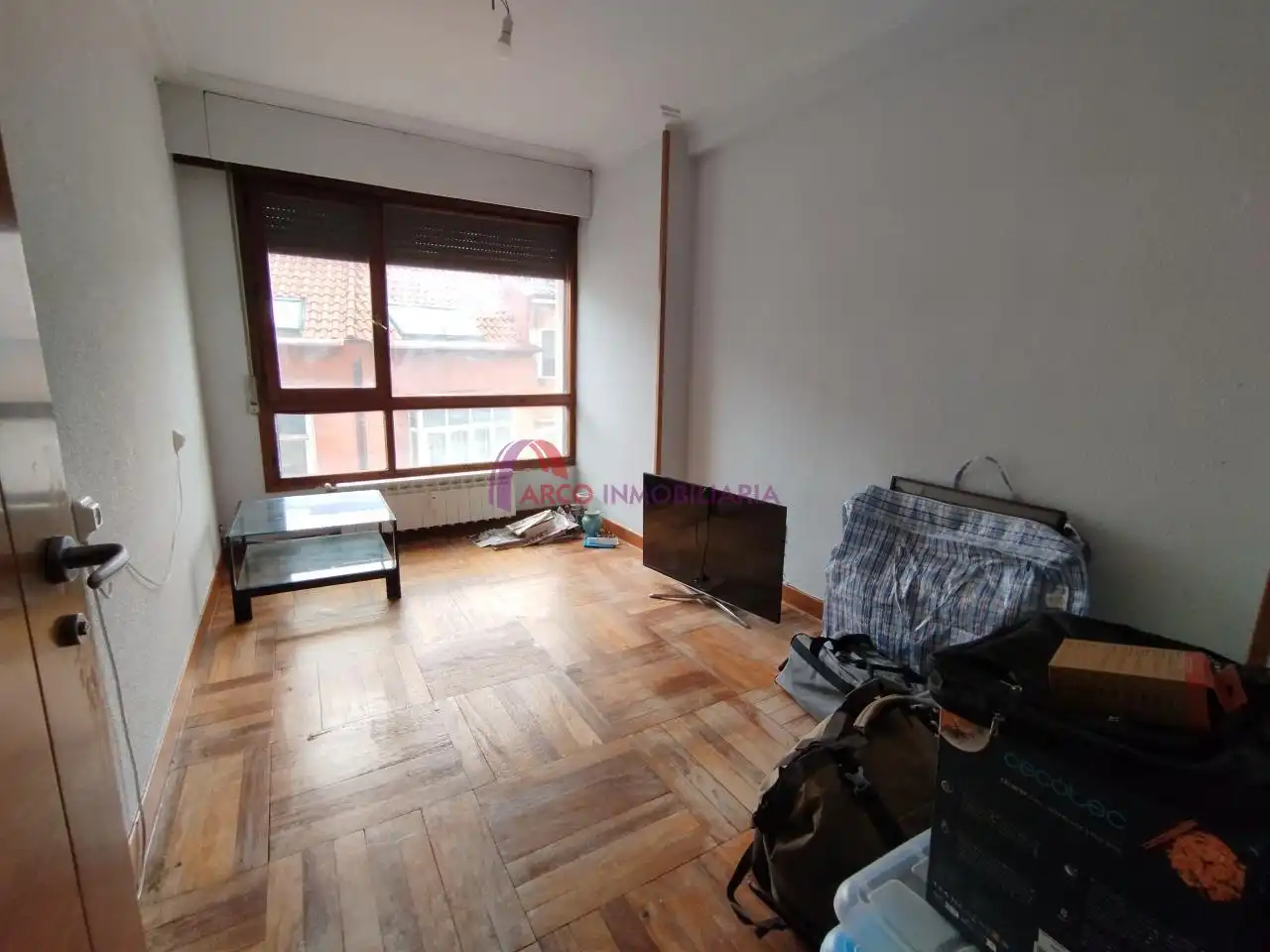 Bedroom of Flat for sale in Burgos  with Heating, Parquet flooring and Terrace