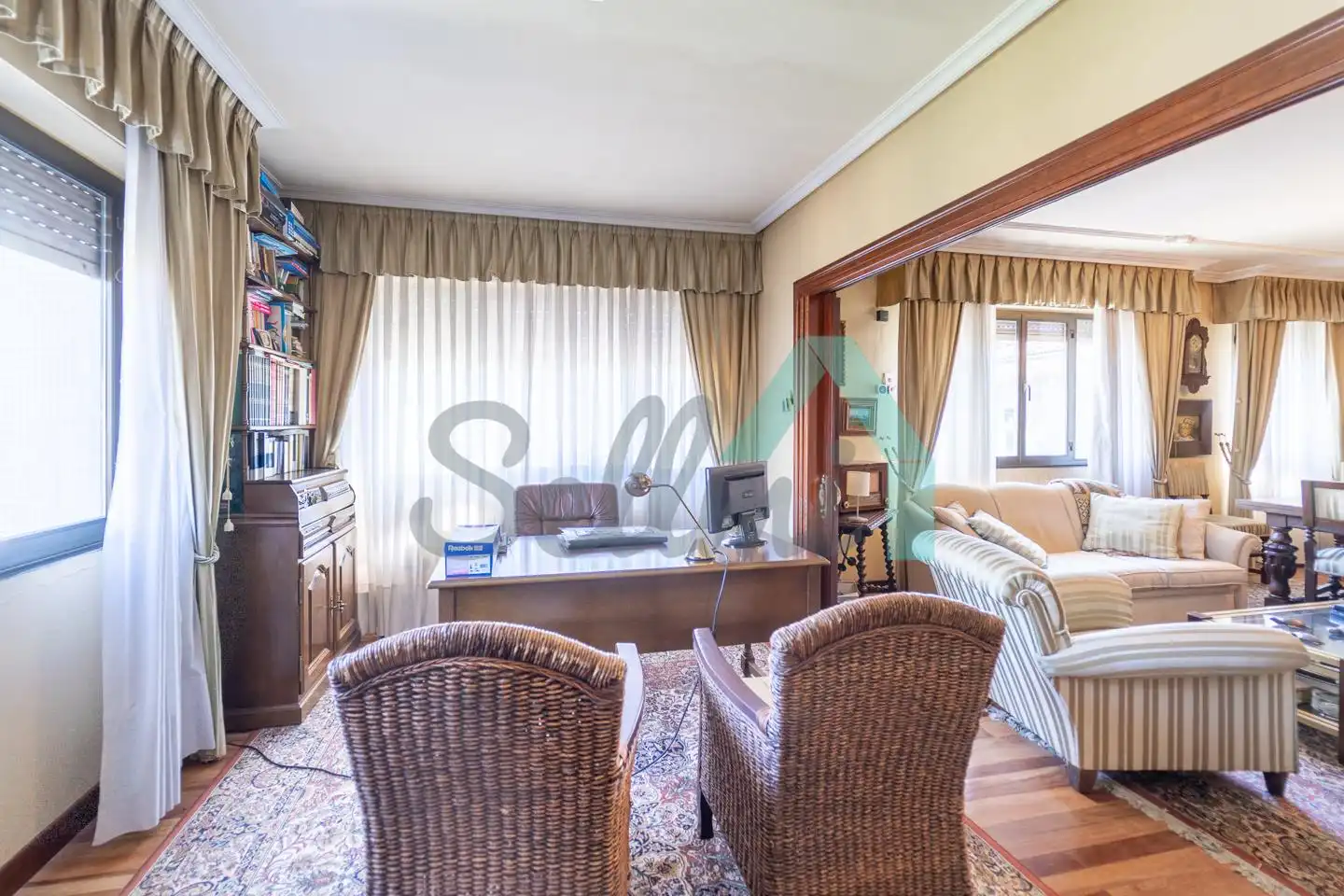 Sala d'estar de Edifici en venda en Piloña