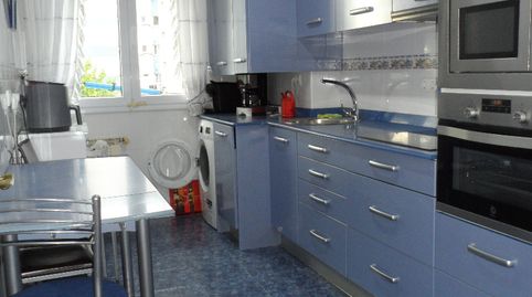 Foto 2 de Piso en venta en Calle Los Encinares, Alisal - San Román, Santander