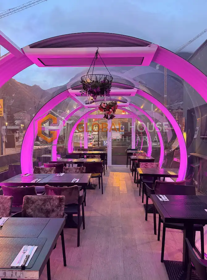 Terrasse von Geschaftsraum zur ubertragung in Encamp mit Möbliert
