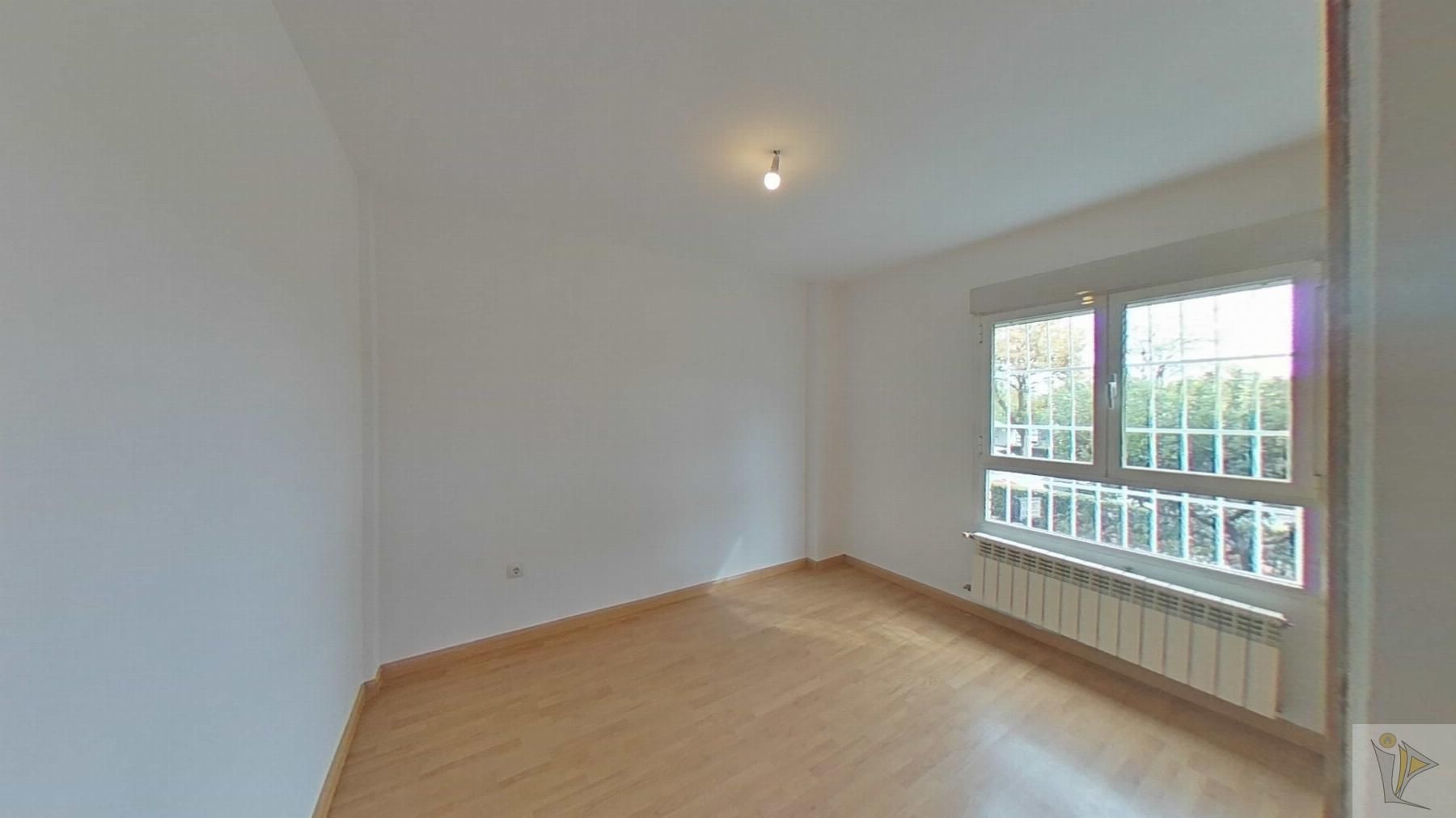 Bedroom of Flat for sale in Fuenlabrada