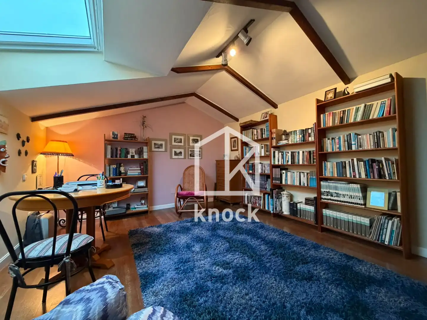 Sala d'estar de Casa o xalet en venda en Villaviciosa amb Calefacció, Jardí privat i Parquet