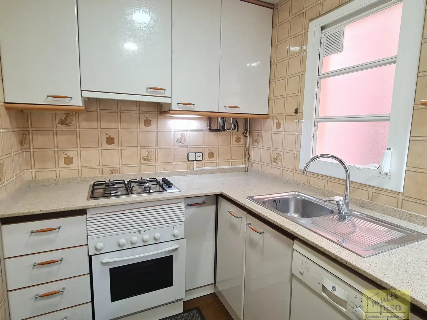 Küche von Wohnung zum Verkauf in Barcelona mit Klimaanlage, Parkett und Terrasse