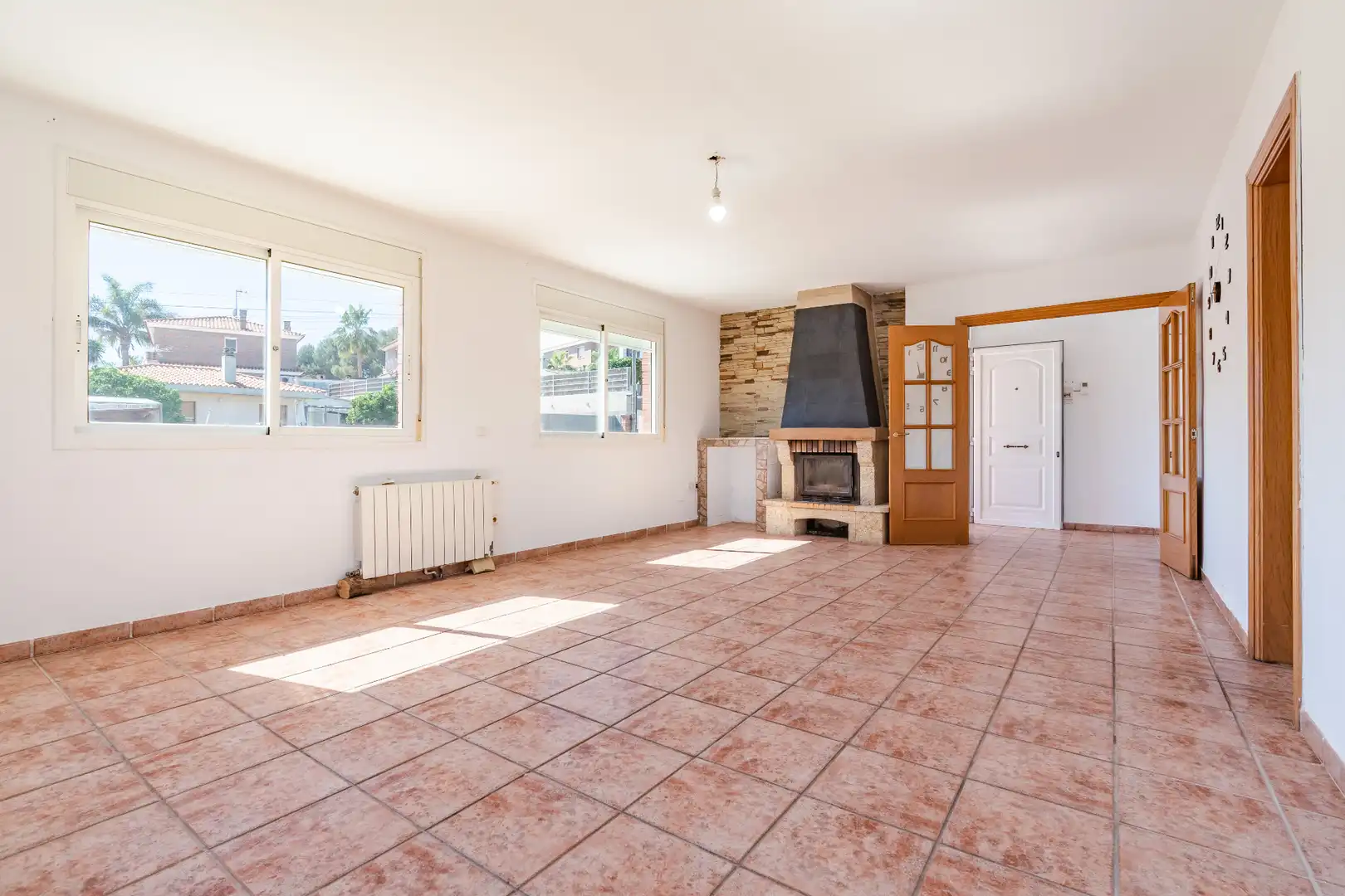Living room of Houses for sale in El Catllar   with Air Conditioner, Heating and Private garden