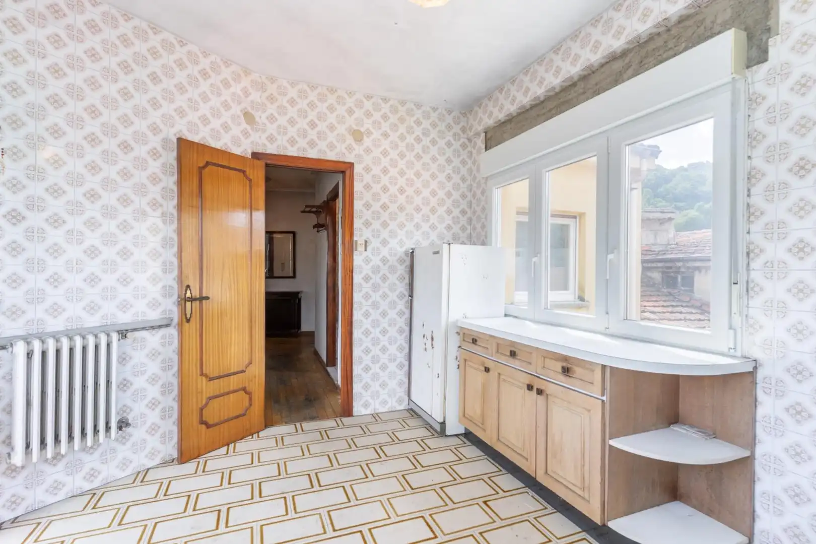 Kitchen of Attic for sale in Sama