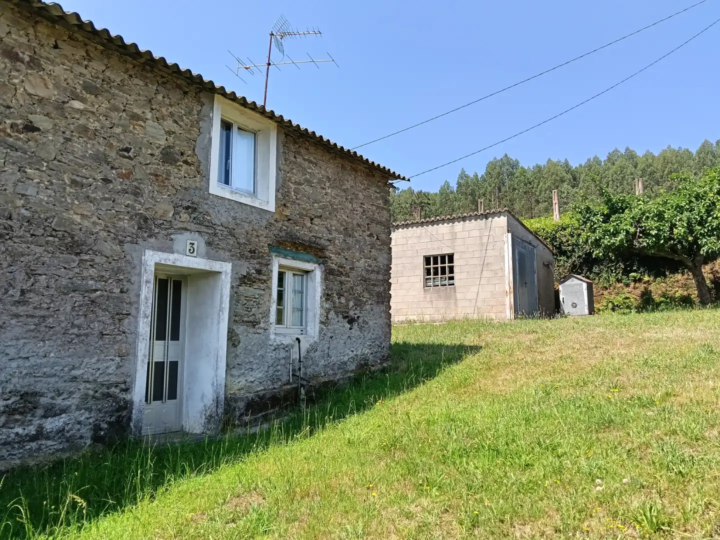 Adossat amb jardí en venda a Cesuras, imagen 5