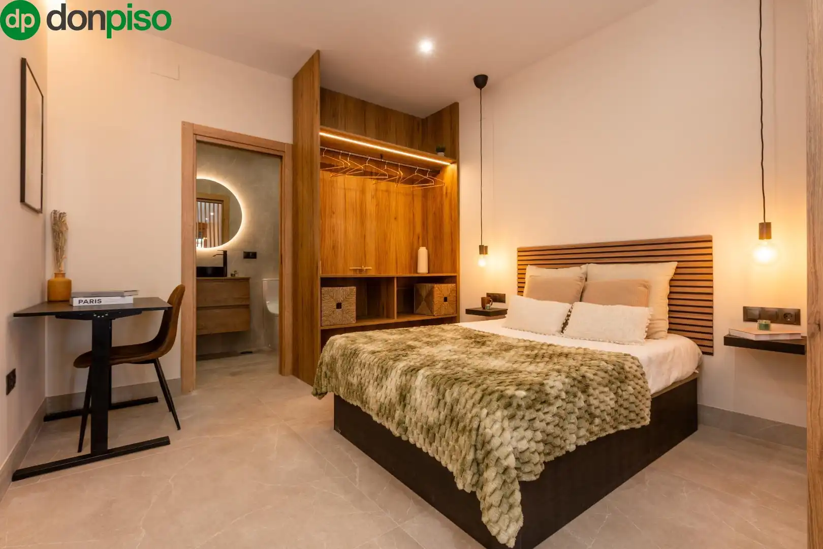 Bedroom of Study for sale in Granada  with Air Conditioner, Heating and Alarm