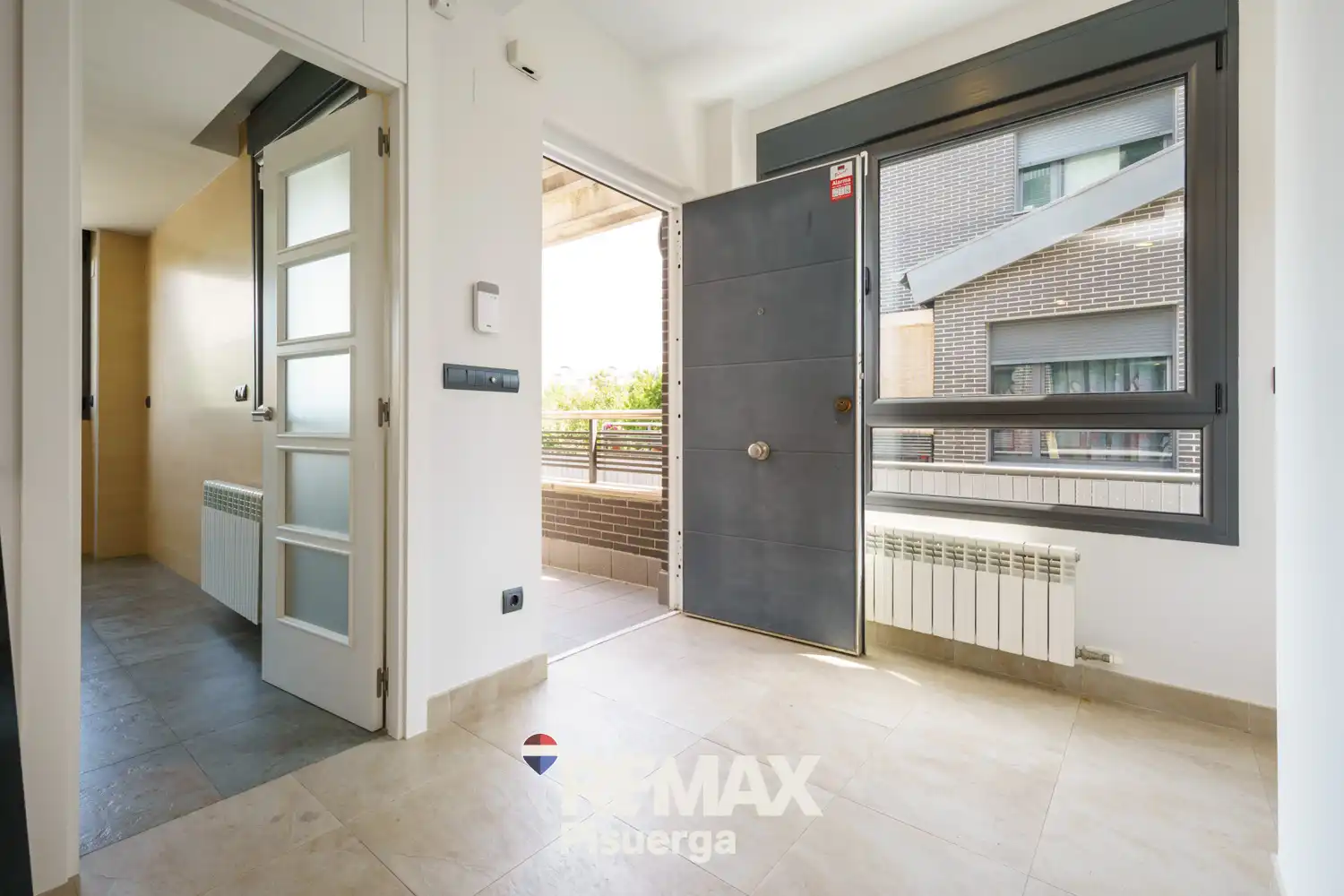 Vista exterior de Casa o xalet en venda en Valladolid amb Aire condicionat, Calefacció i Jardí privat