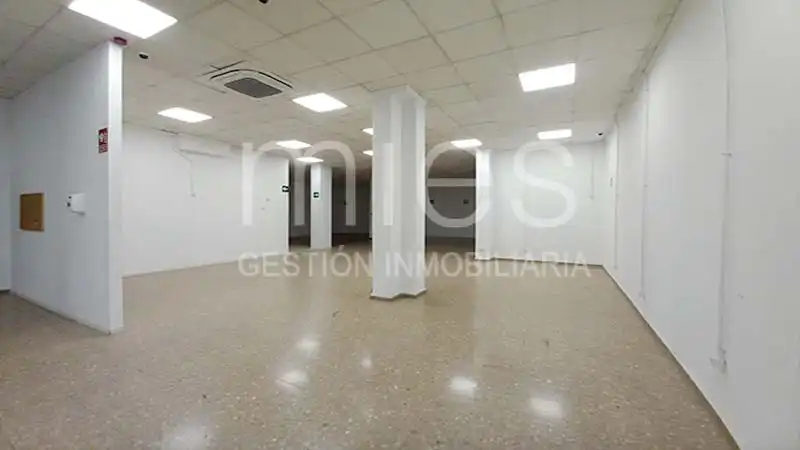 Local en venta en Valencia