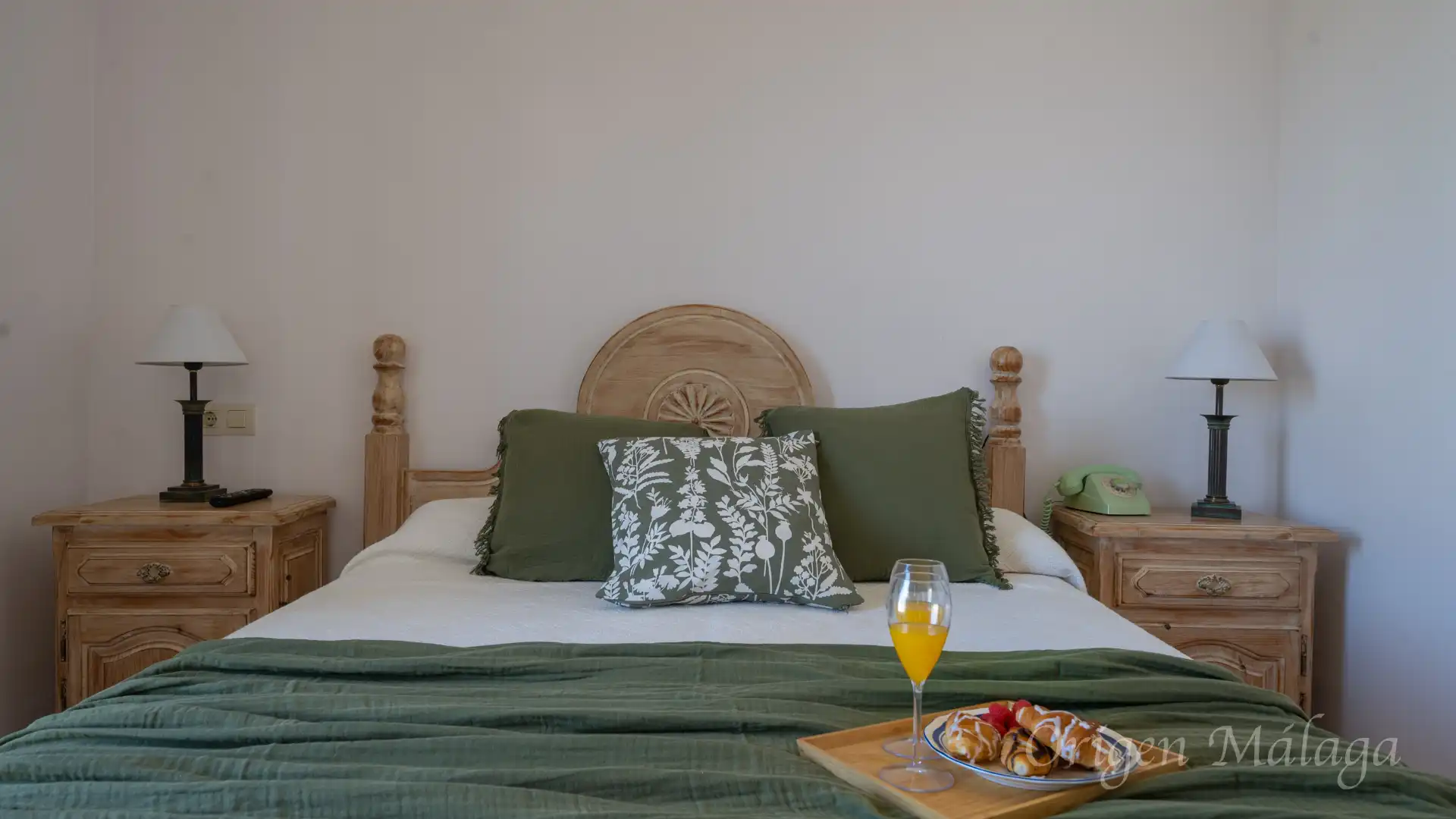 Habitación de Casa adosada en venta en Vélez-Málaga con Calefacción, Jardín privado y Terraza