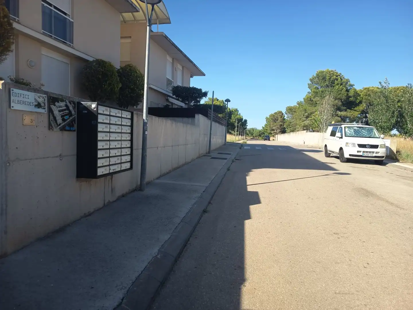 Parkplatz von Wohnungen zur Miete in Alcanar mit Klimaanlage, Heizung und Terrasse