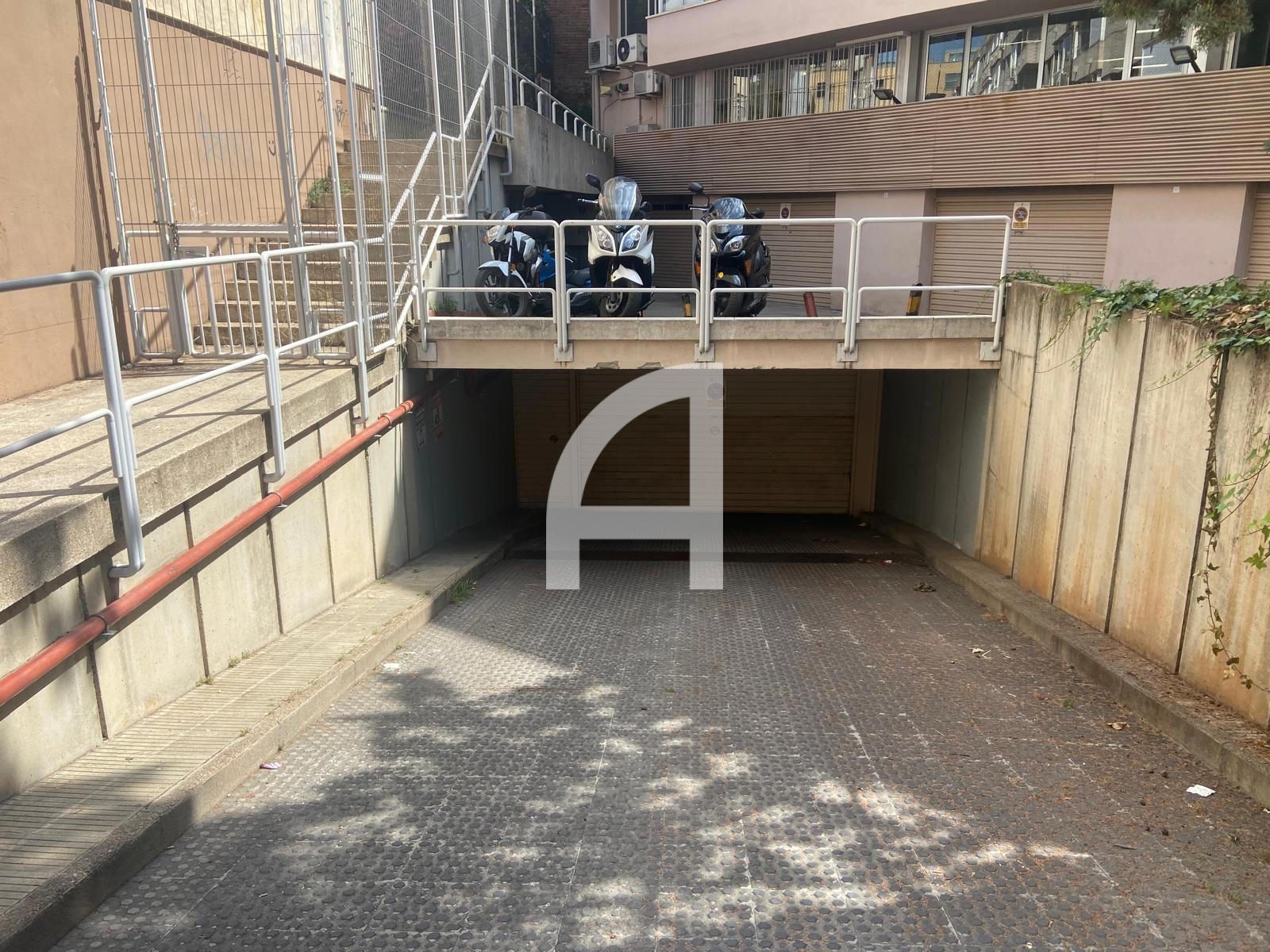 Aparcament de Garatge en venda en Terrassa